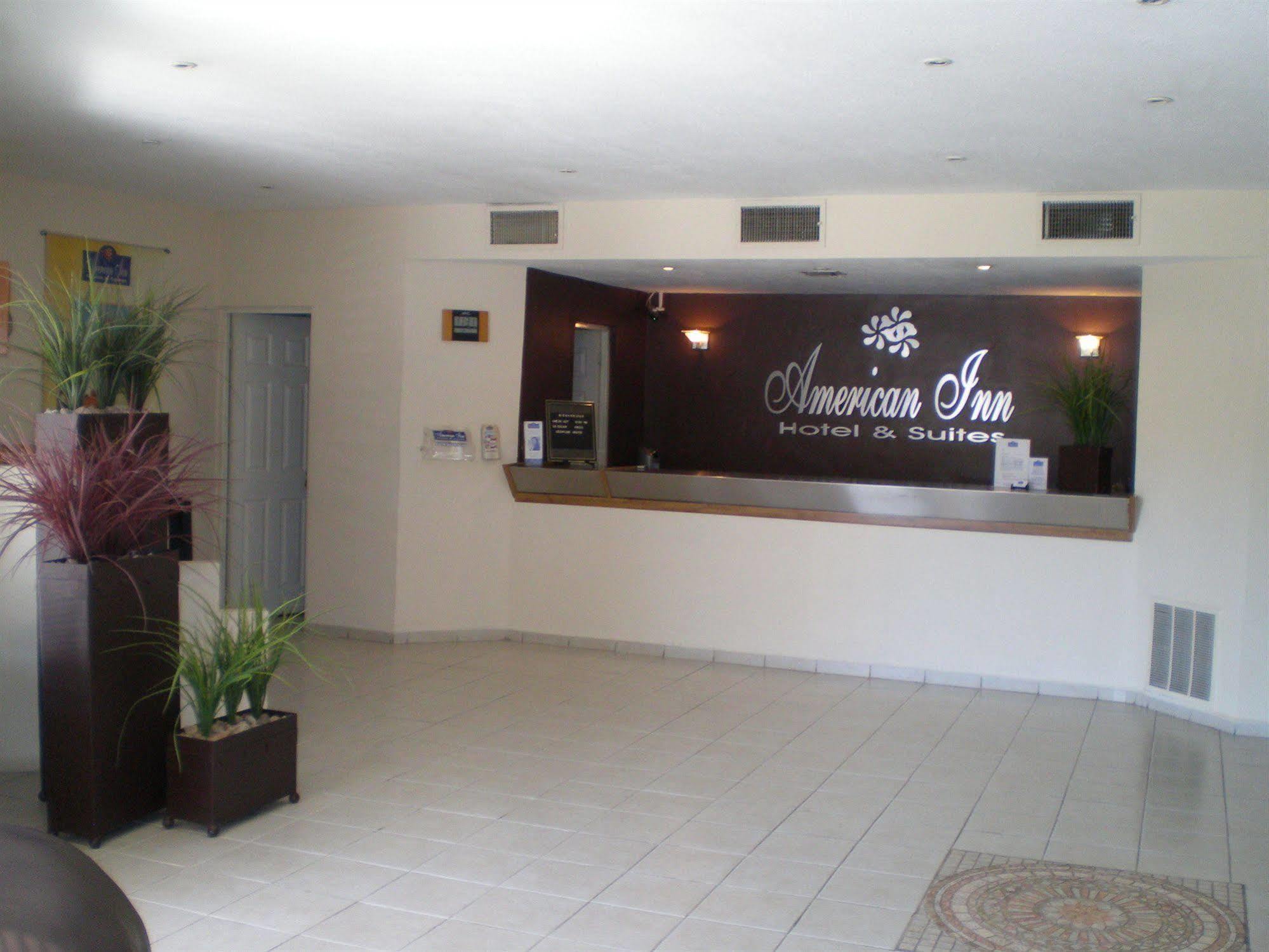 American Inn Hotel & Suites Parral Екстер'єр фото